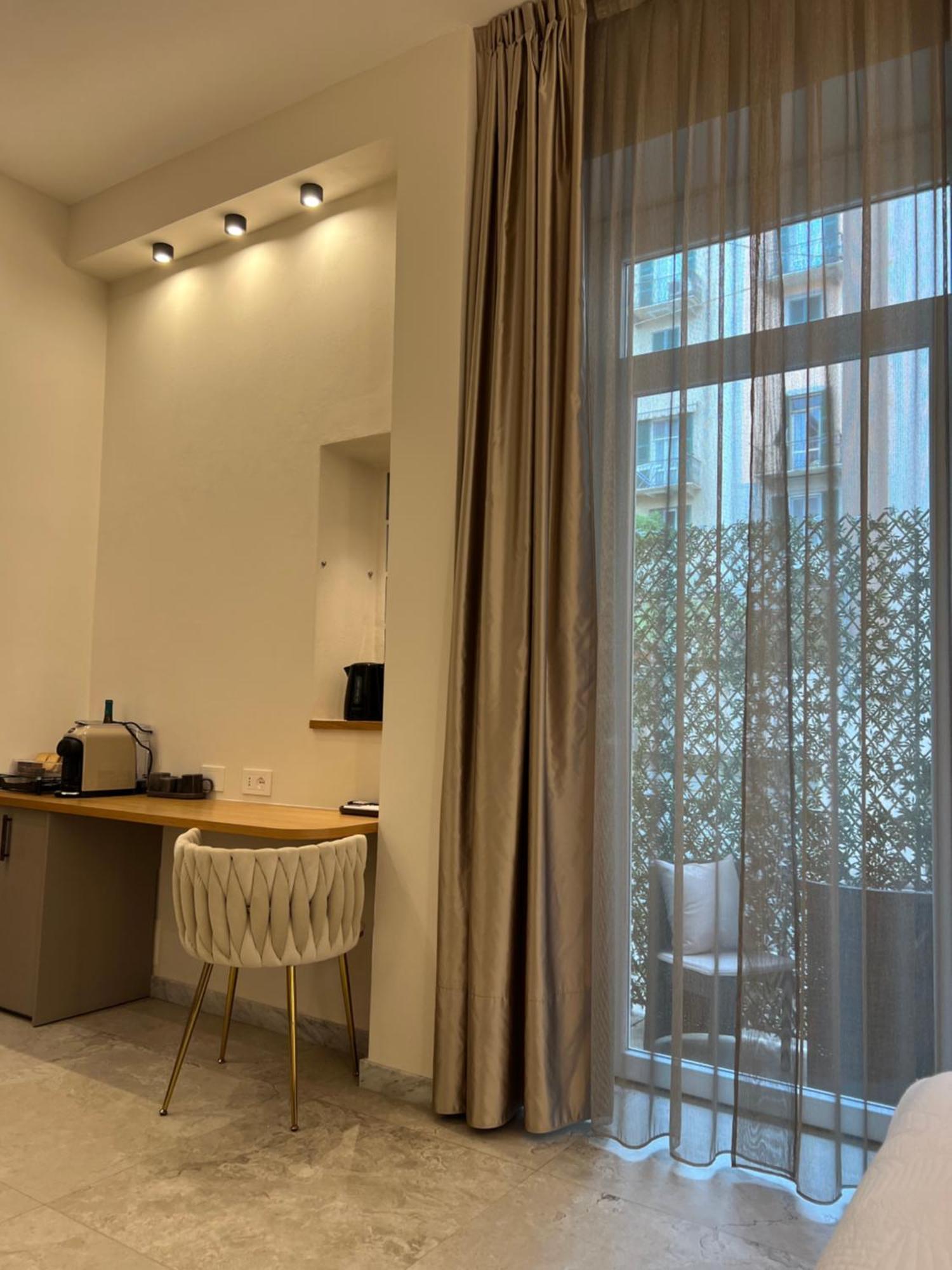 Elegant Rooms Специя Экстерьер фото